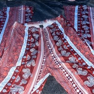 shein pattern flare leggings size M